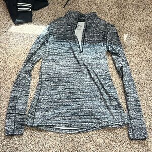 Nike XL thermal running half zip